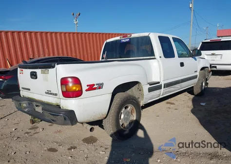 2000 Chevrolet Silverado 1500 Ls from USA, damaged, VIN 2GCEK19T8Y1217542
